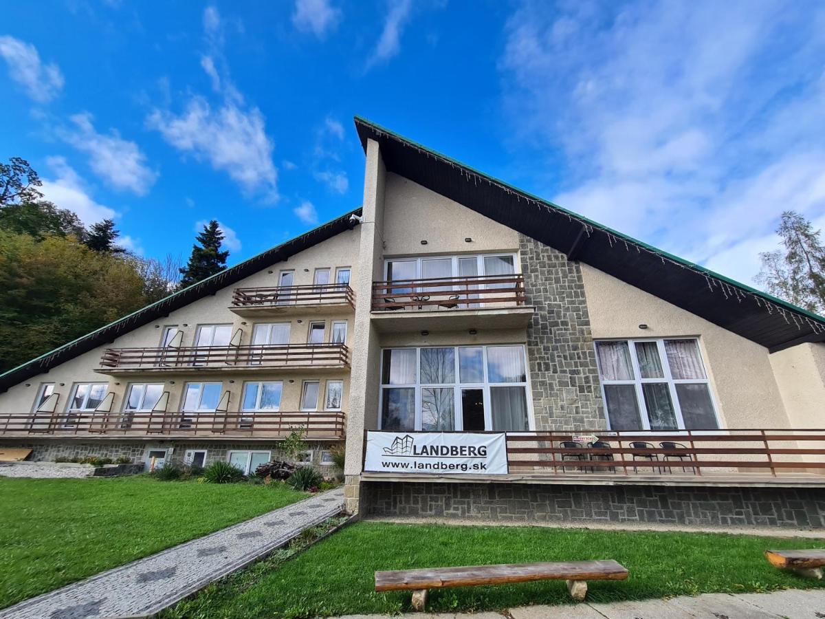 Stredisko Lipka Hotell Bardejov Eksteriør bilde
